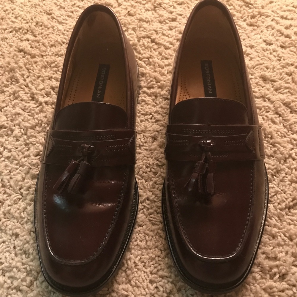 Men’s Bostonian brown loafers